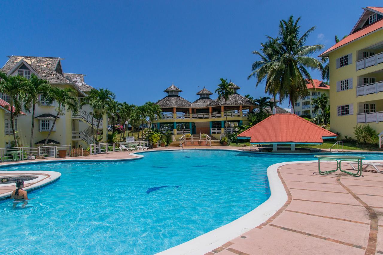 Hillview At Mystic Ridge Hotel Ocho Rios Exterior photo